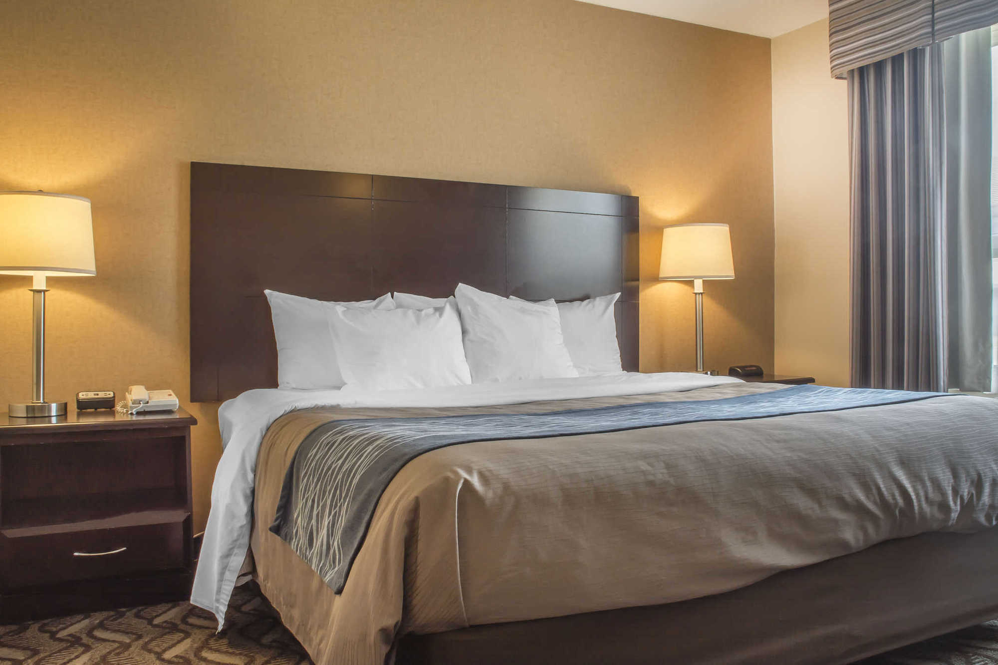 Comfort Inn & Suites Ambassador Bridge Windsor Rom bilde